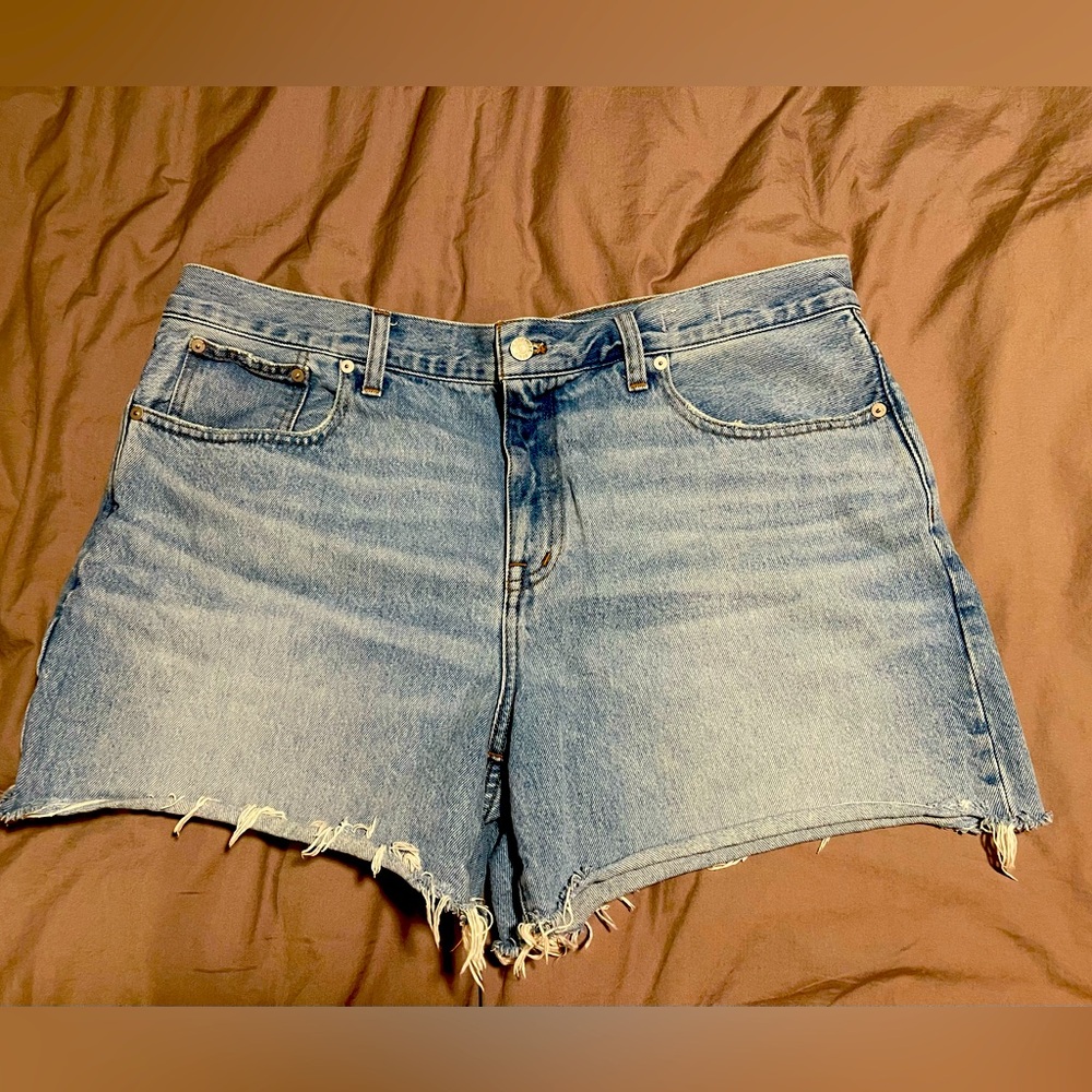 Madewell Relaxed Perfect Vintage Mid Length Denim Shorts Raw Hem Size 32